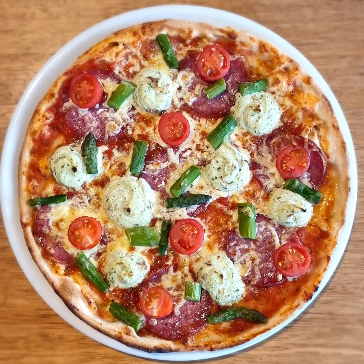 Pizza Salami Spezial
