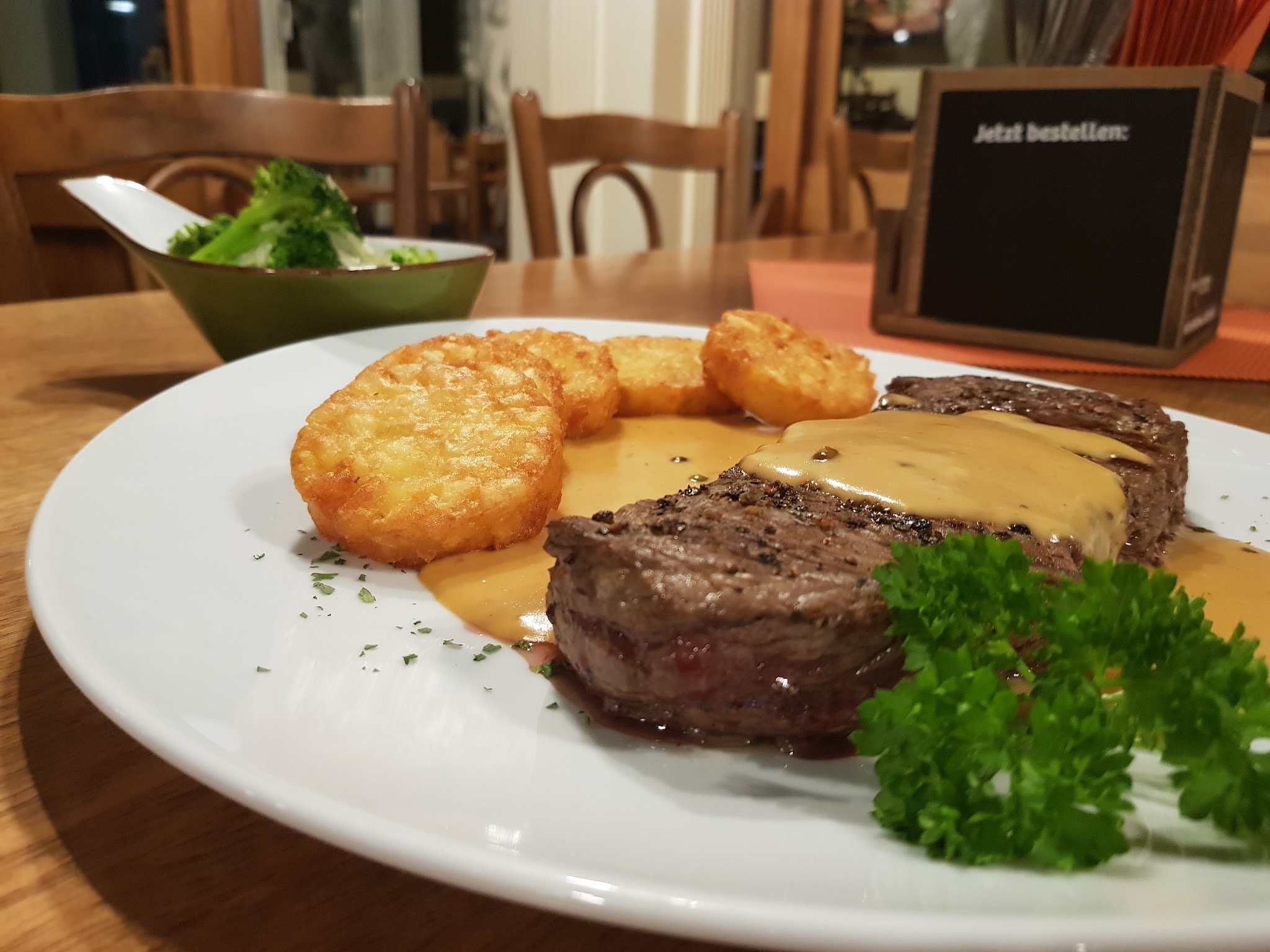 Steak mit Pfefferrahmsauce